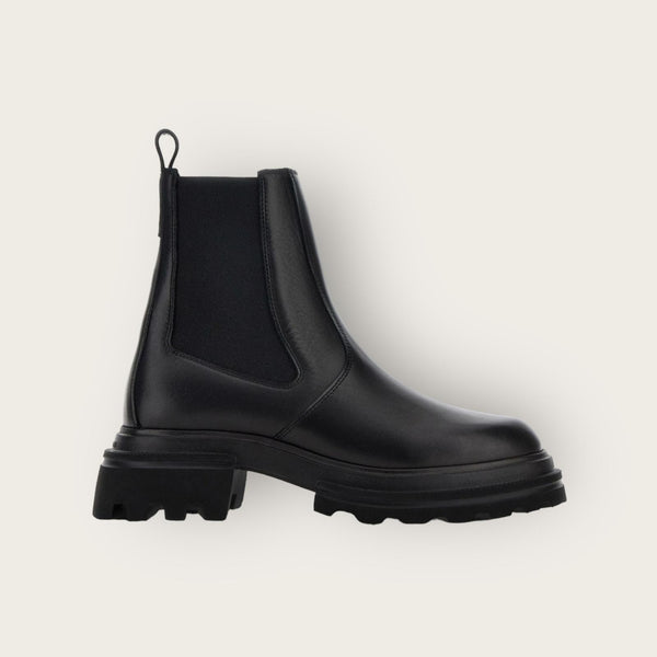 Hogan 10-Storey Chelsea Ankle Boots Black