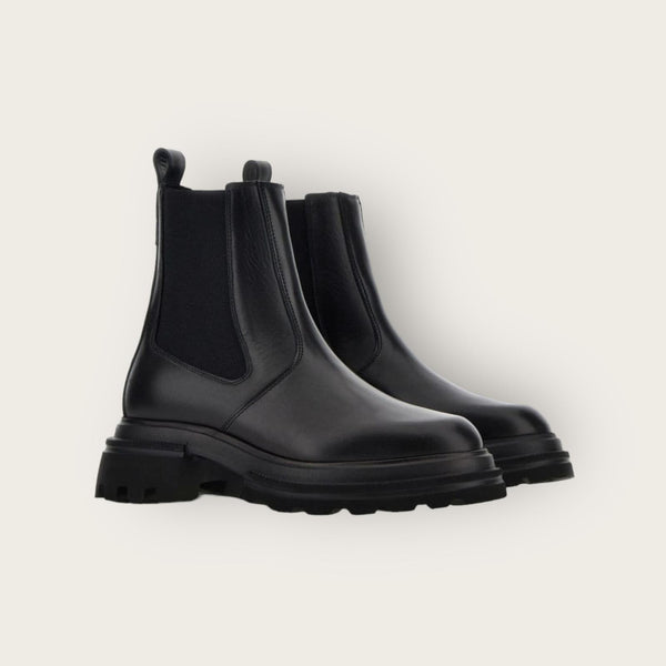 Hogan 10-Storey Chelsea Ankle Boots Black