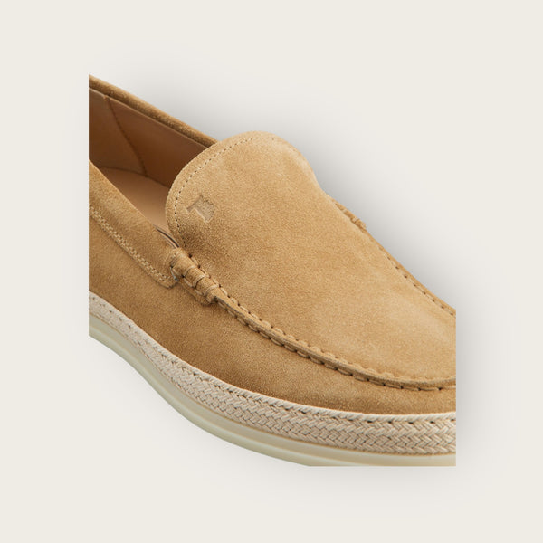 Tod's Slip-Ons Beige